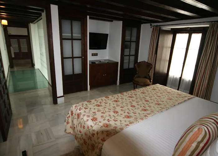 Hostal Palacio San Bartolome